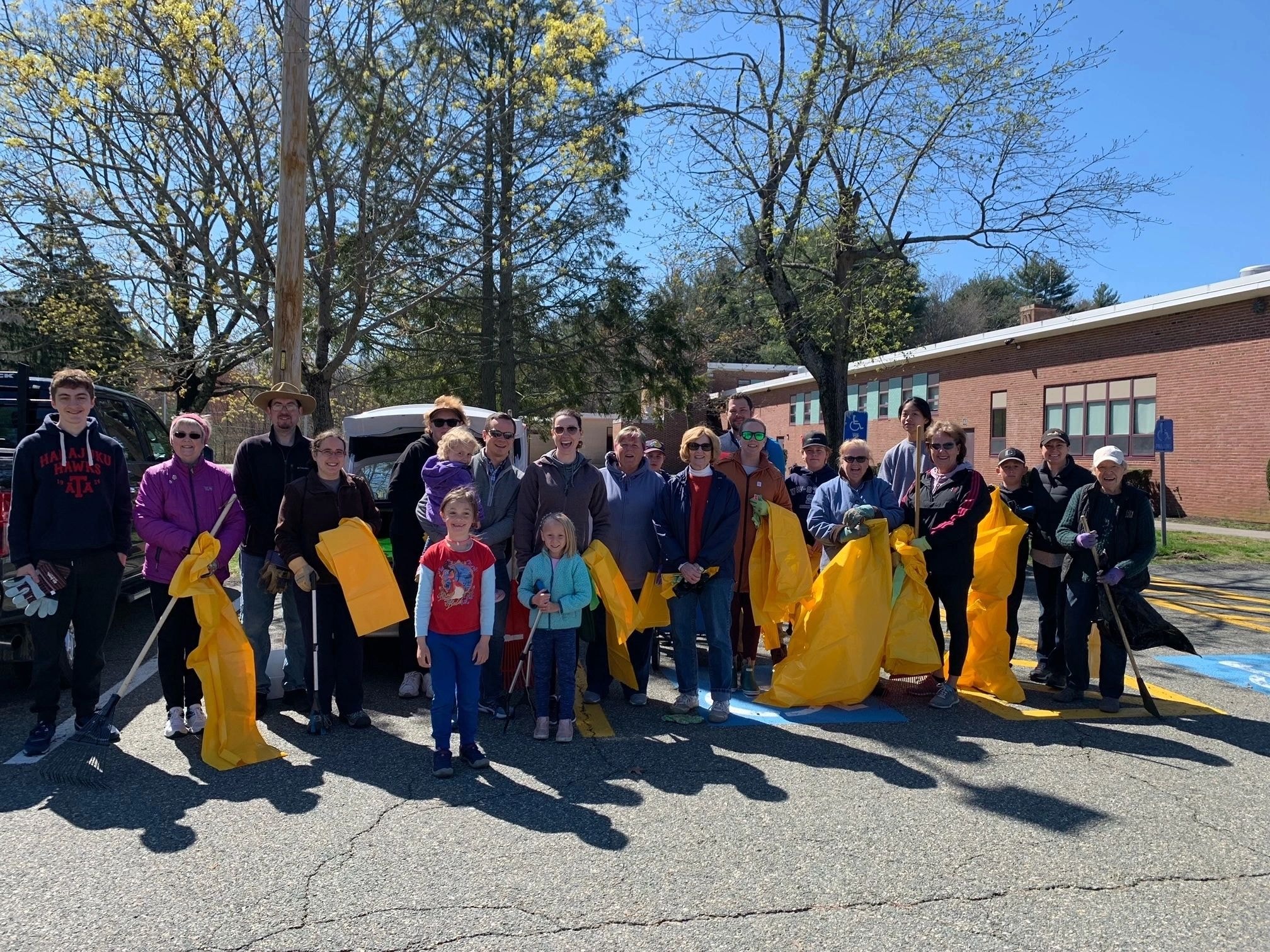 Keep Canton Beautiful volunteers in action